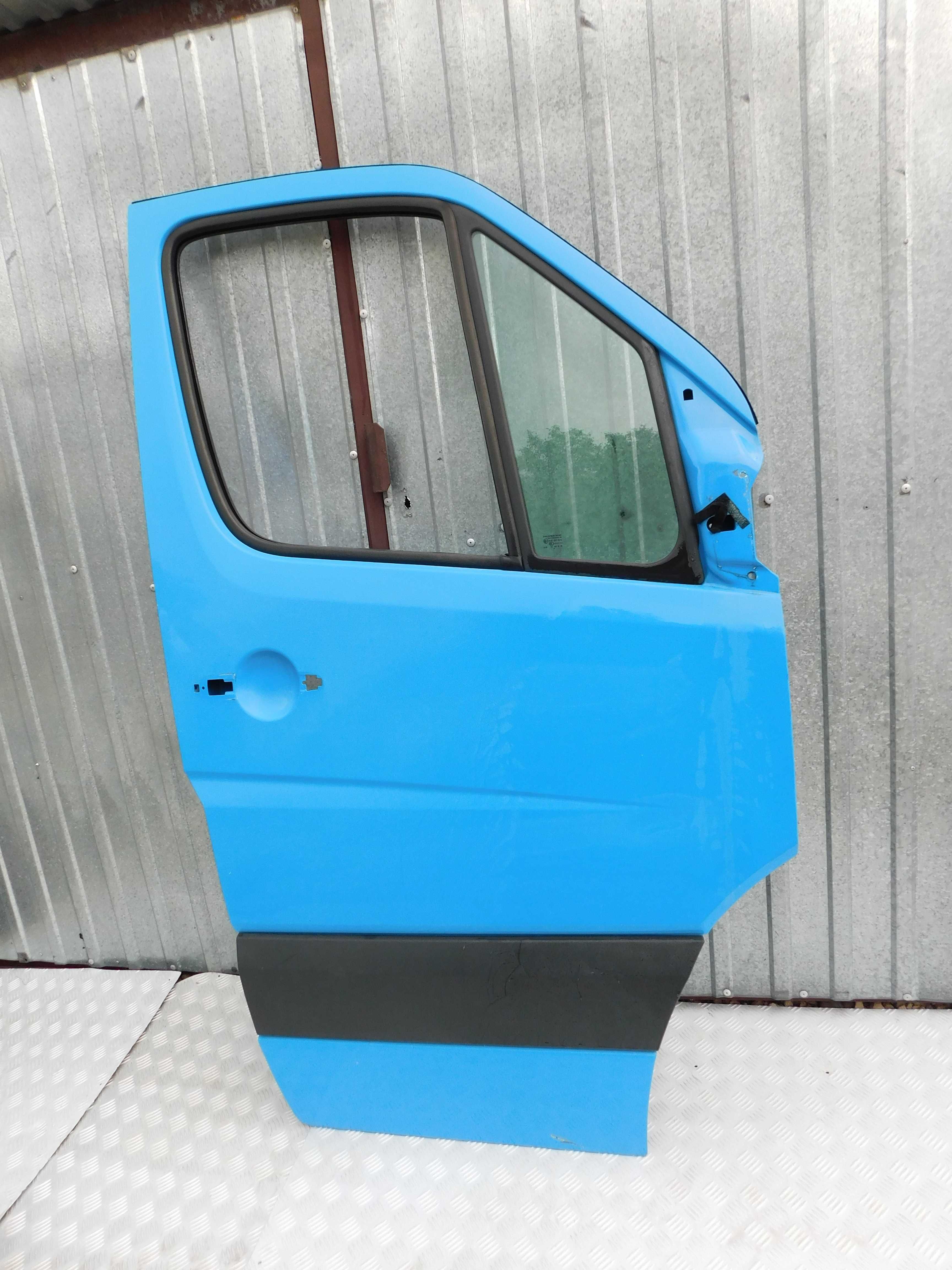 Mercedes Sprinter 906 VW Crafter drzwi prawe pasażera przód BEZ RDZY
