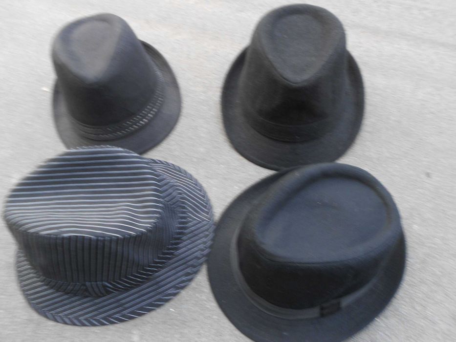 Капелюхи -челентанки