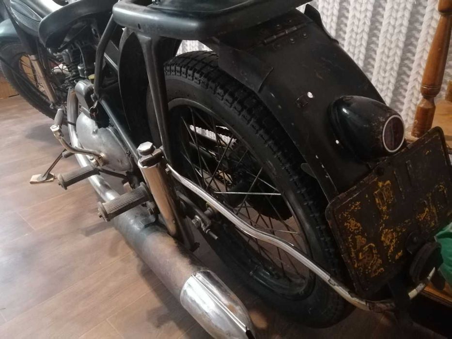 Иж49 1956гв.В оригинальной советской краске и хроме.Комплектный 100%