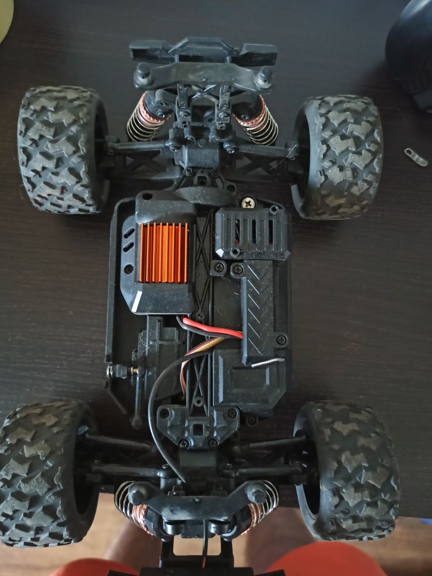 Model RC samochód zdalnie sterowany Grzmot (Thunder) 1:16
