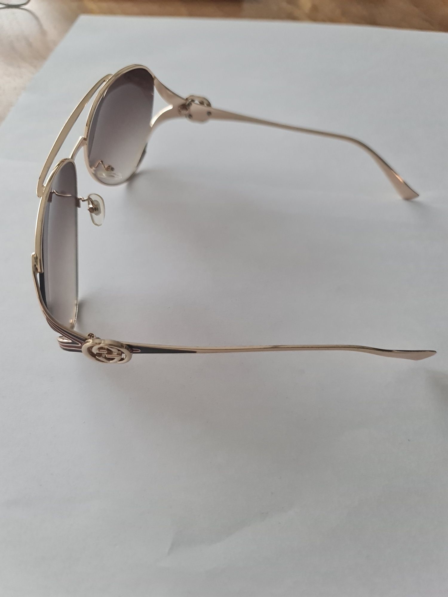 Okulary przeciwsłoneczne Gucci 262 damskie