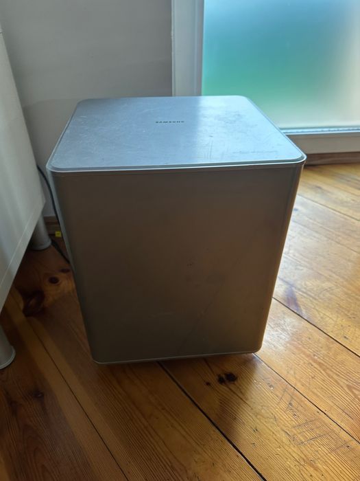 Saundbar Samsung HW-E551