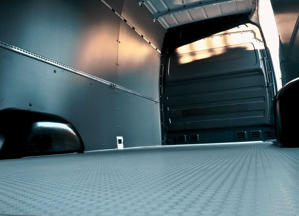 Podłoga antypoślizgowa Primastar L1 / siatka / brąz / 9 mm