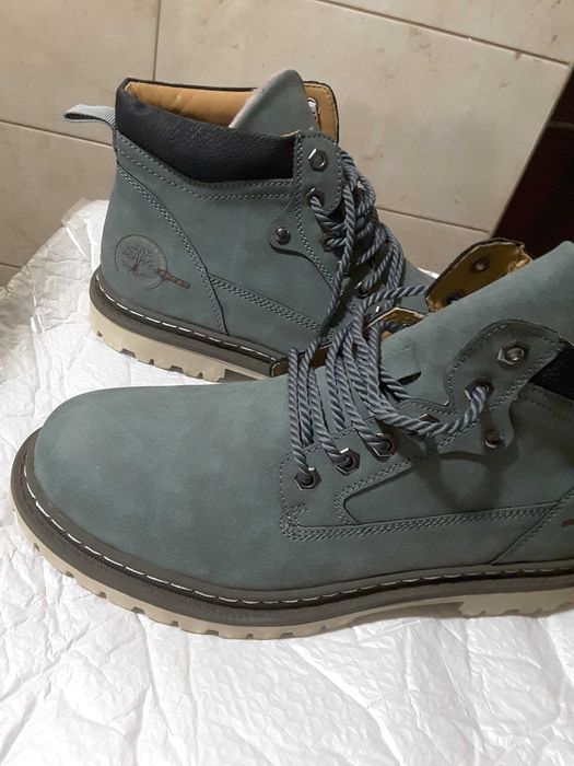 Мужские зимние ботинки 44-45 размера, цвета "хаки"