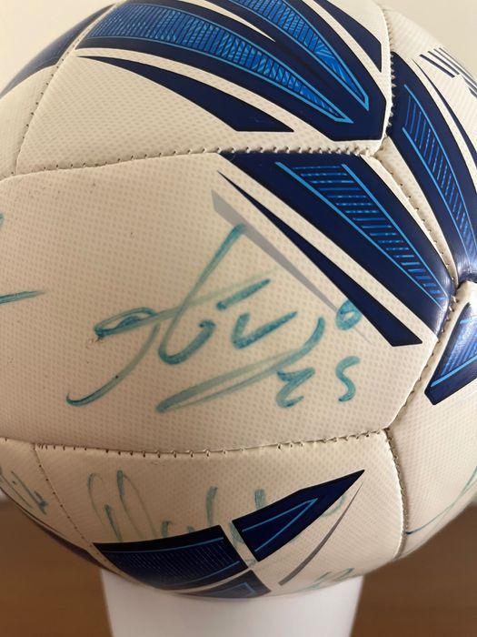 Bola New Balance Assinada pelo plantel campeão do Porto 2019/202