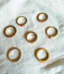 Conjunto de 7 pequenos anéis dourados para o meio dos dedos, S - novos