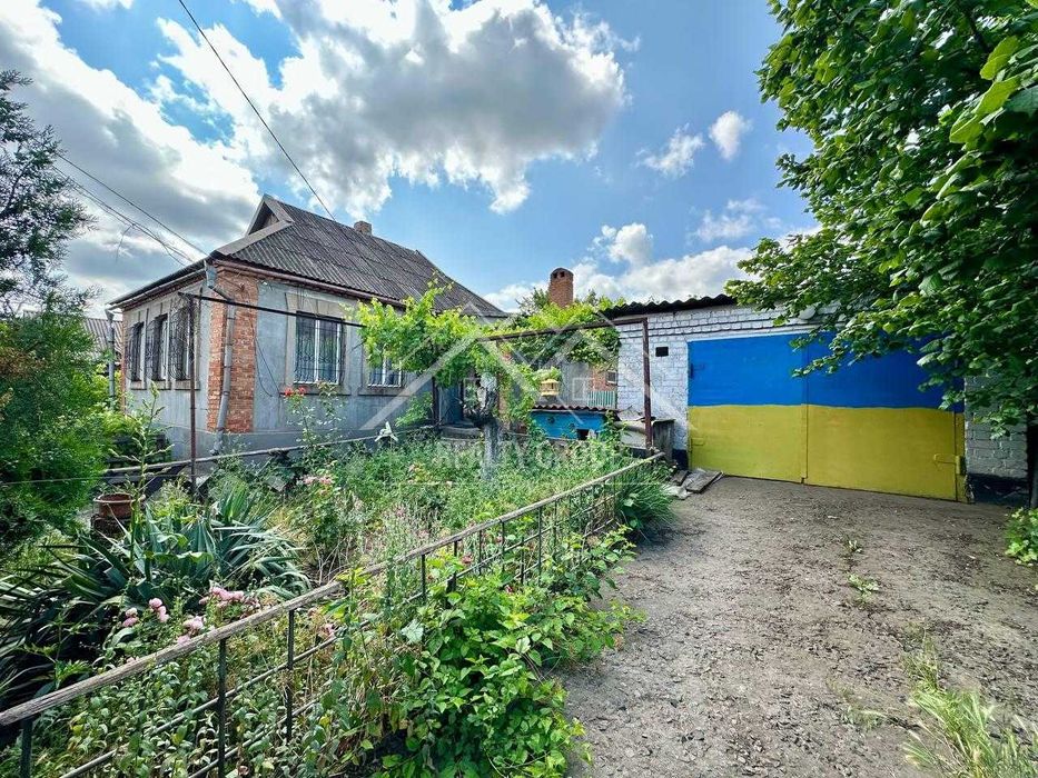 Продаж будинку з гаражем в Металургійному районі