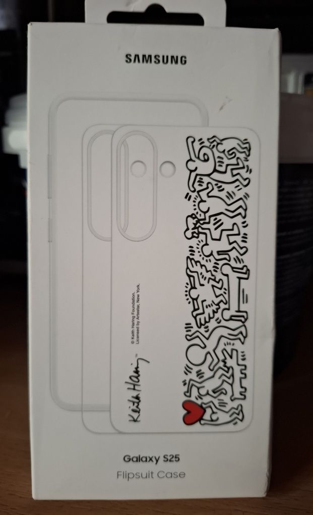 Samsung Flipsuit Case do Galaxy S25 
Teraz wygląd Twojego s