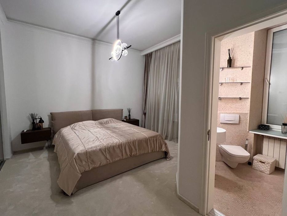 Оренда вишуканої 3к квартири по вул. Антоновича. Центр.