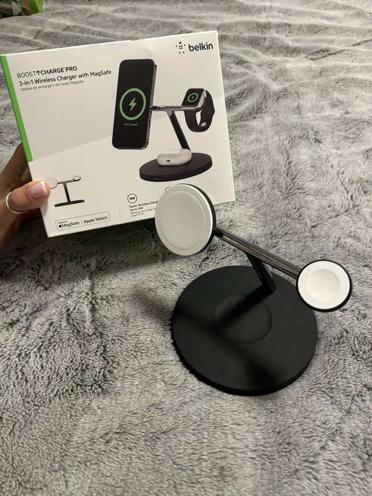 Бездротова зарядка Belkin 3-in-1 Wireless Charger with MagSafe 15W