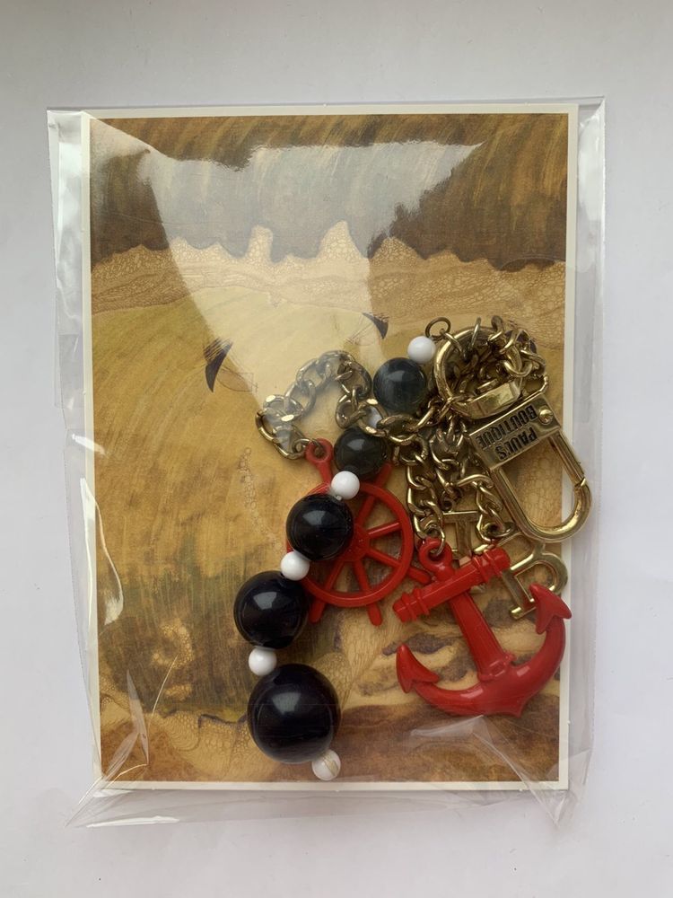Брелок на пенал, ключи, рюкзак, сумку - сувенир из Лондона, Англия
