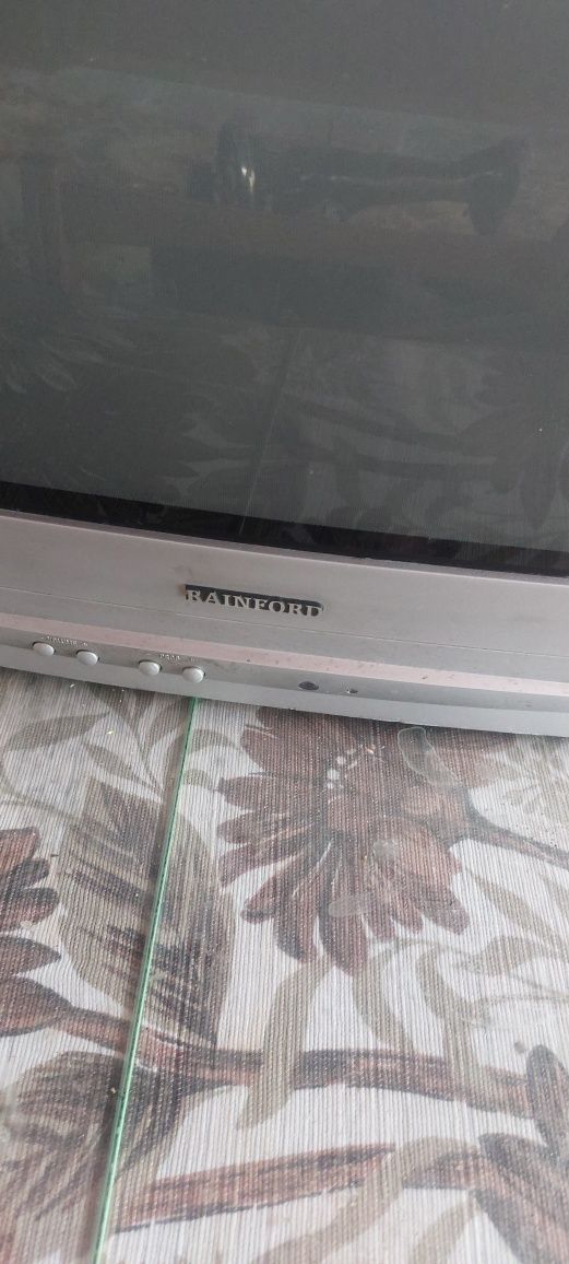 Продам телевизор Rainford