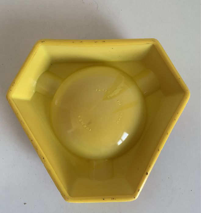 Cinzeiros (ler descrição)