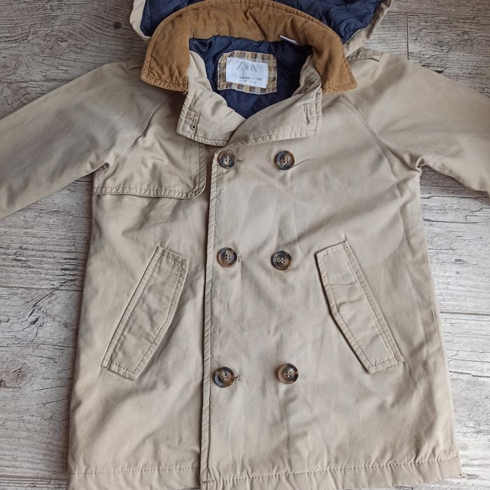 Плащик Zara (тренч)дитячий 3-4роки