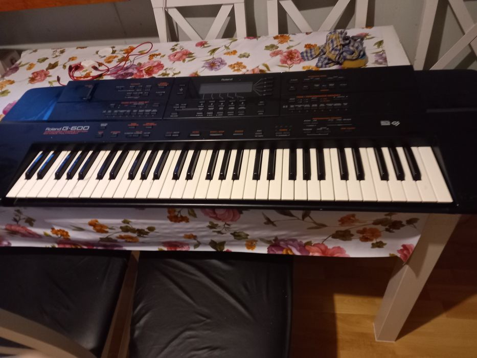 Roland G-600 pianino 61 klawisze