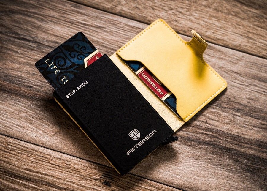 skórzane etui z podajnikiem na karty i wizytówki - peterson