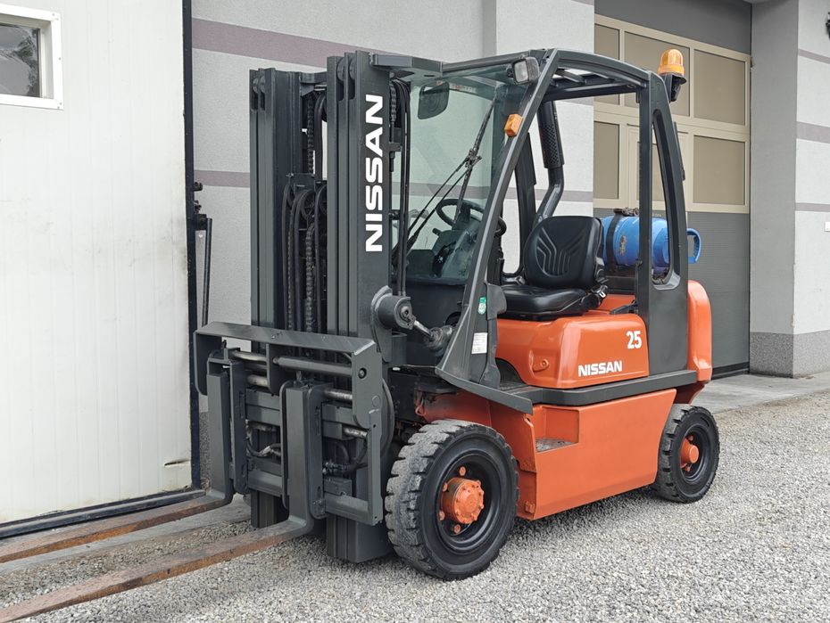 Wózek Nissan FG25 2.5T Lpg Triplex 4.4m Pozycjoner 4 sekcje książkaUdt