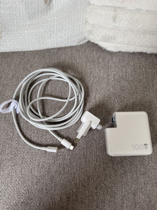 Ładowarka USB-C 100W do laptopów / MacBook – nowa