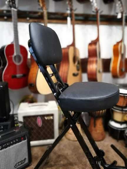 Krzesło z podnóżkiem dlacklawiszowca Libedor stołek dla muzyka