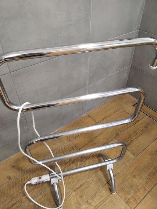 Aquecedor de toalhas de casa de banho.