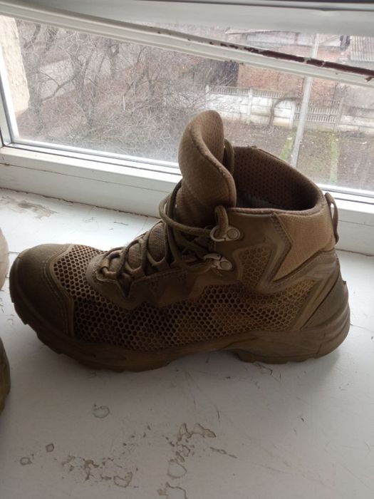 Продам берци.берці