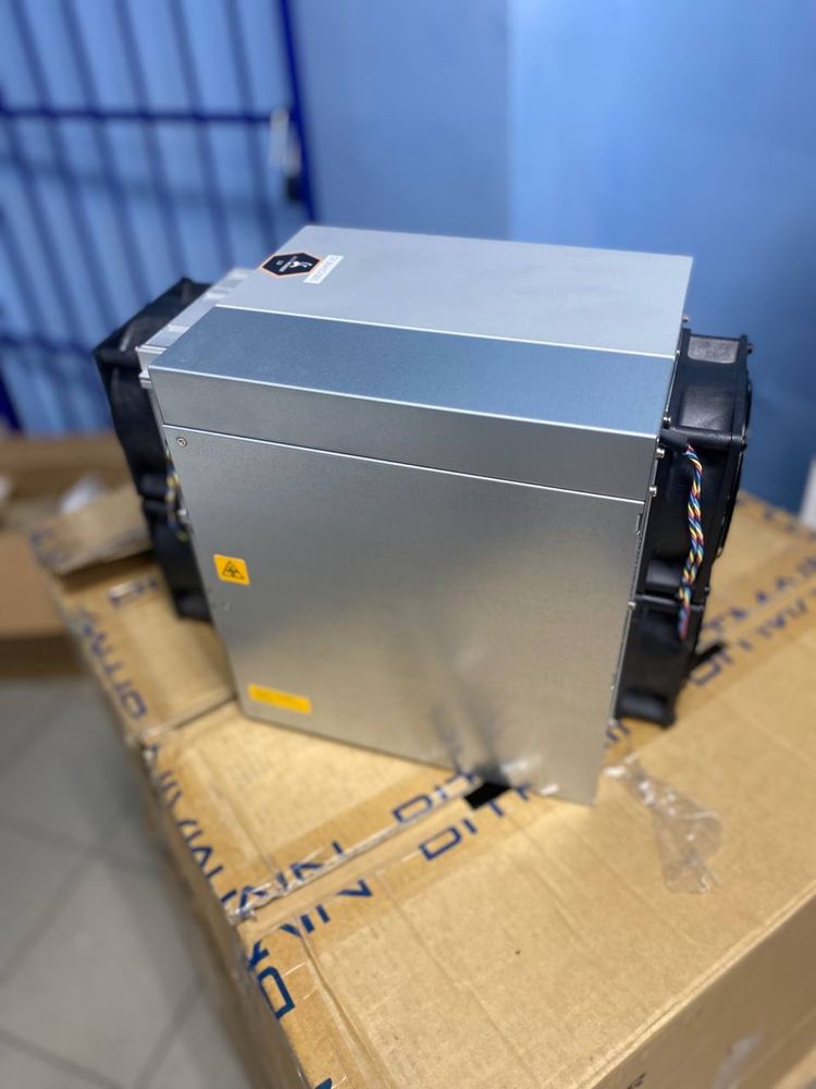 Asic Bitmain L9 16g б/у - идеал ( в работе 1 месяц)