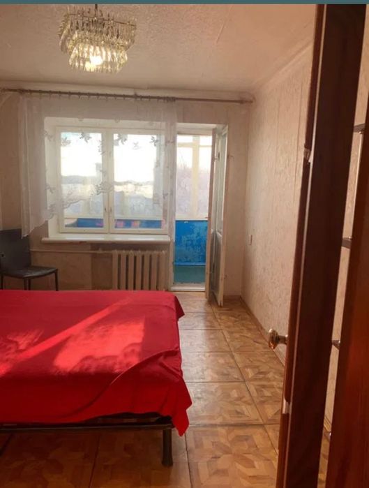 Продам двокімнатну квартиру центр Вишневого