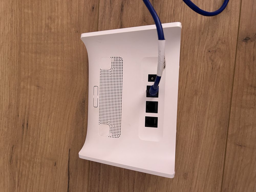 Router TCL LINKHUB LTE CAT6 Home Station HH63