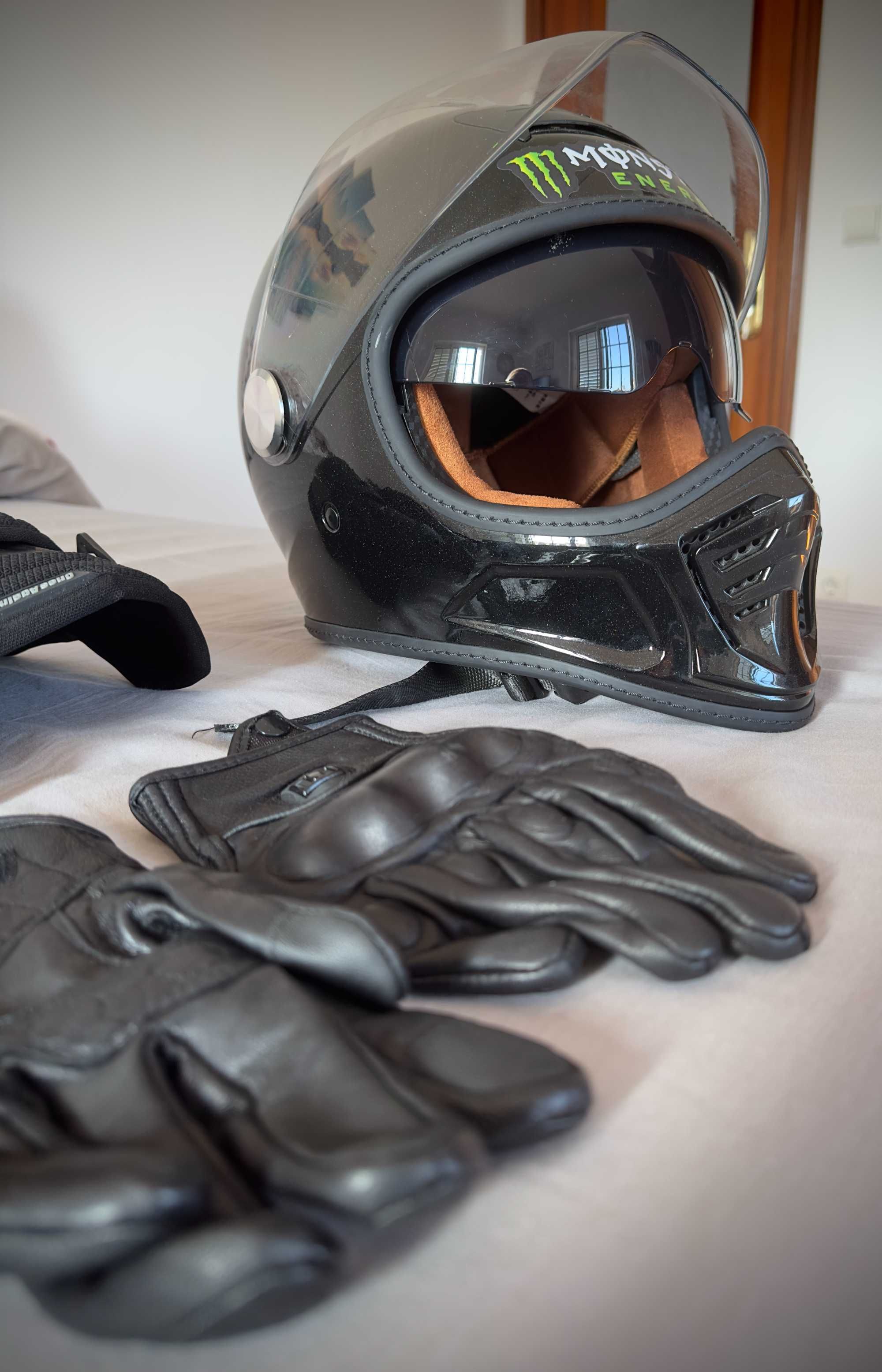 Motorcycle equipment/Equipamento para motocicletas