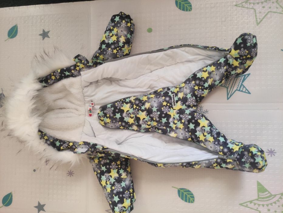 Зимовий комбінезон 68 розміру + тапочки у подарунок