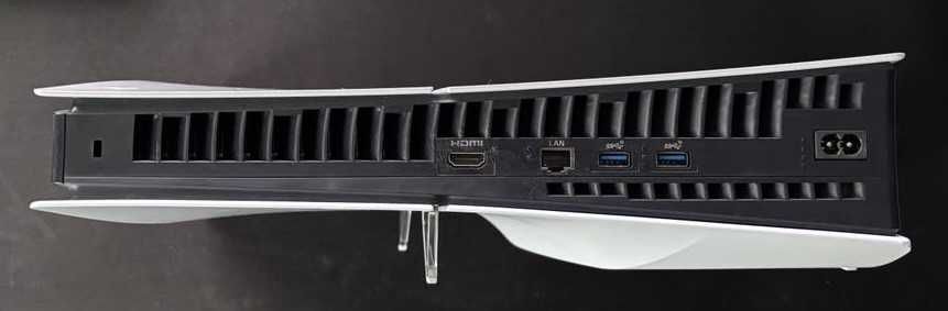 Sony PS5 z napędem blu-ray, 2 pady CFI-2016 z gwarancją do 29.11.2025