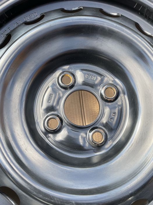Диски R15 Toyota / 4-100/ 5J/ ET39/ ЦО 54.1/ 4150186