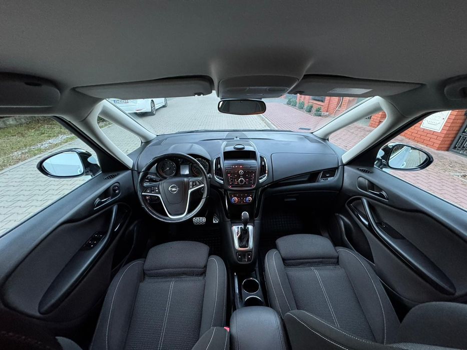 Opel Zafira C 1.4 turbo LPG, automat