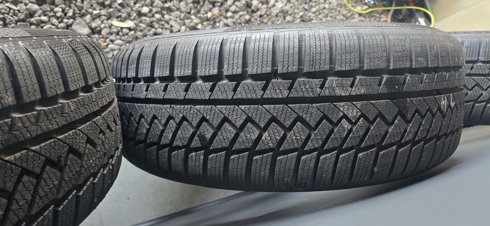 4x Koła  215 55 R17 V XL Felgi 5x112 ET 45 Skoda Volkswagen