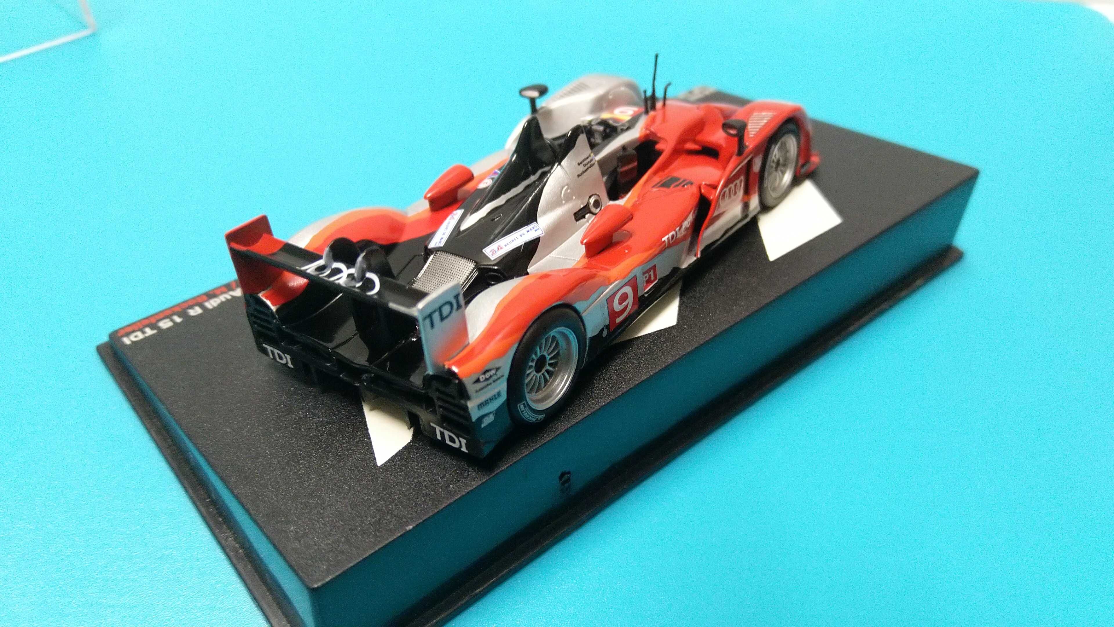 Audi R15 TDi #9: Vencedor 24h Le Mans 2010 - Miniatura escala 1/43