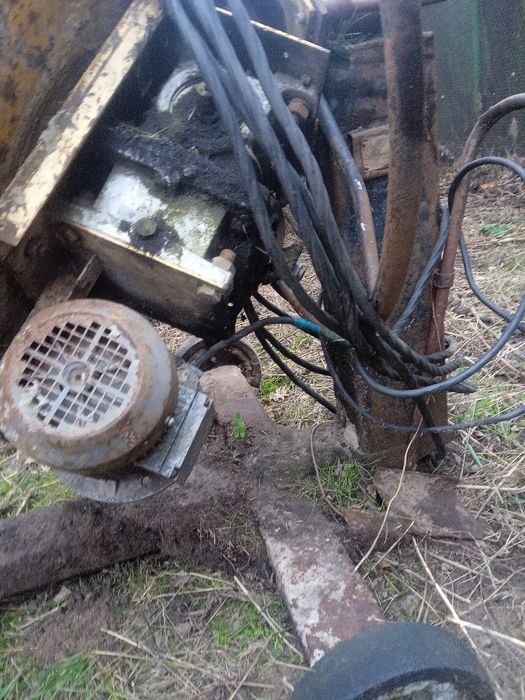 Бетономешалка промышленная, большая