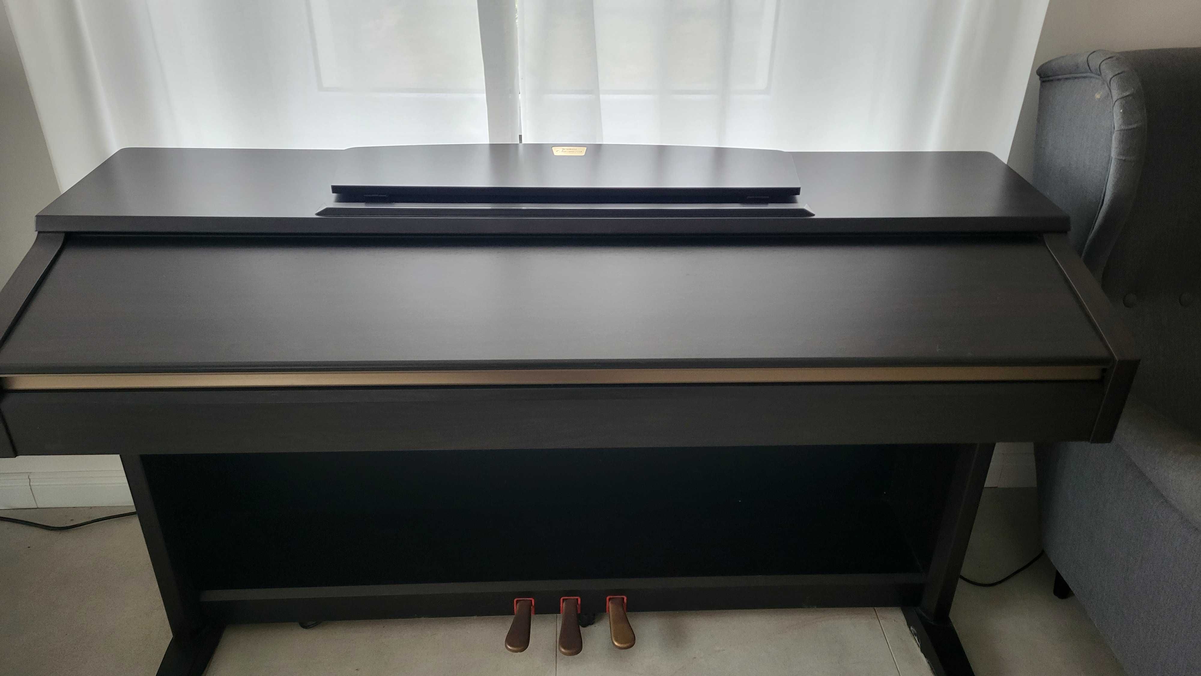 Yamaha Clavinova CLP-120