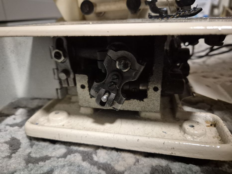 Оверлог трехниточный