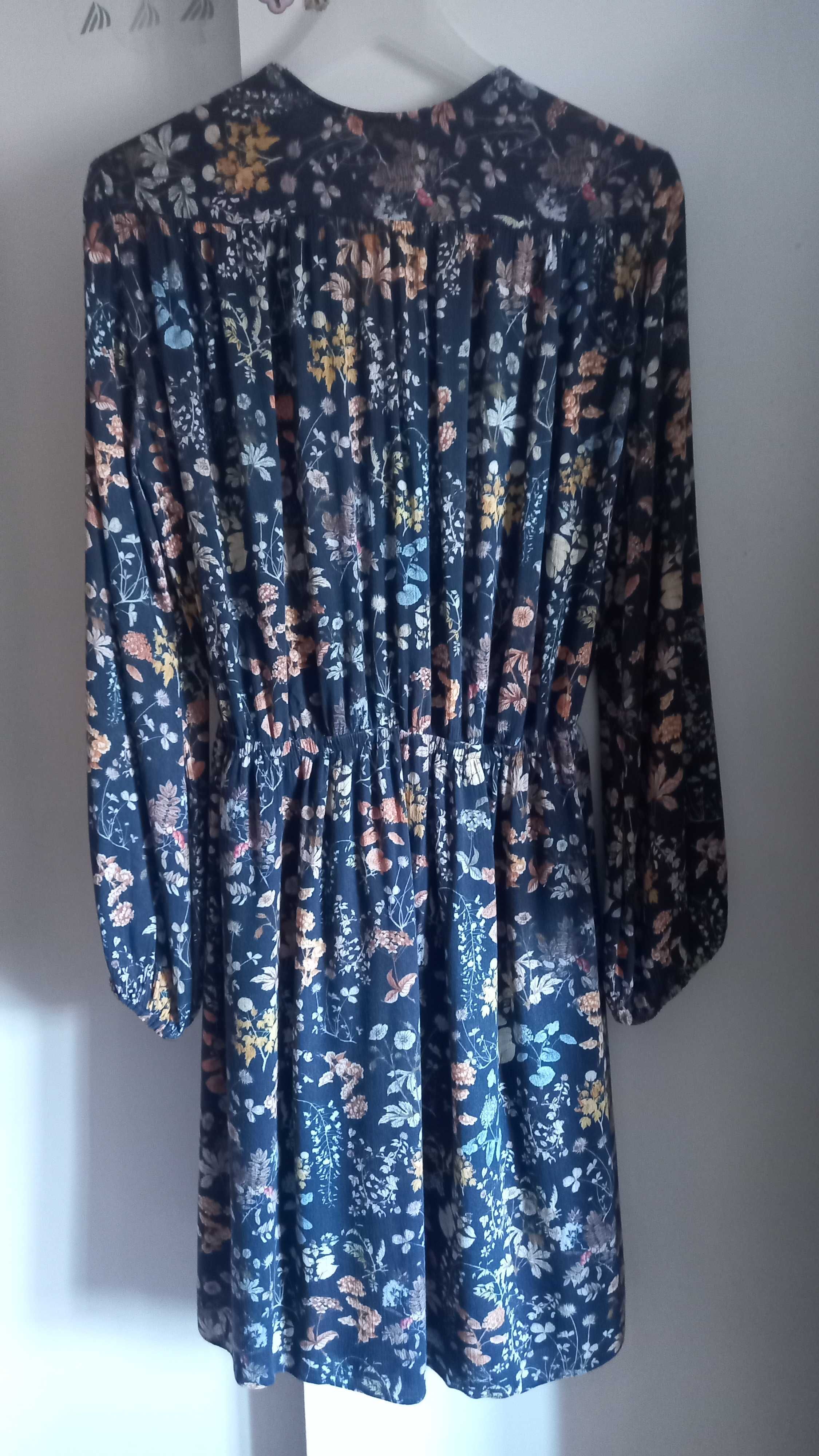 Vestido azul escuro com flores coloridas - M - Mango