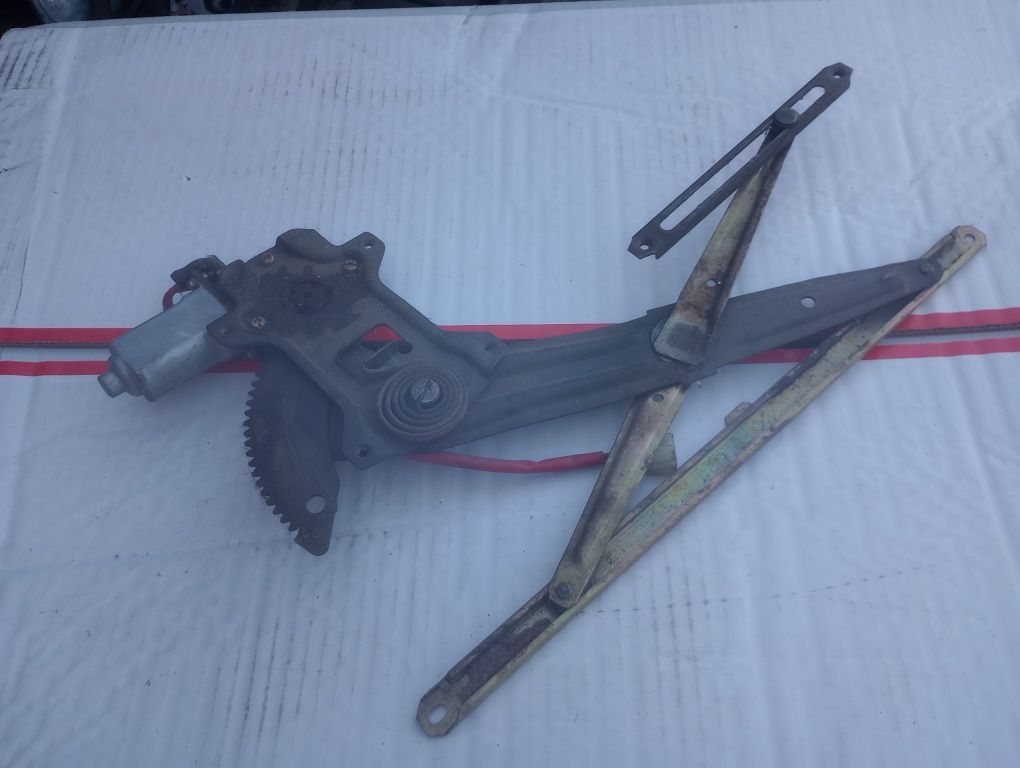 Suzuki Swift 3 lll mechanizm szyby elektryczny prawy 3-Drzwi