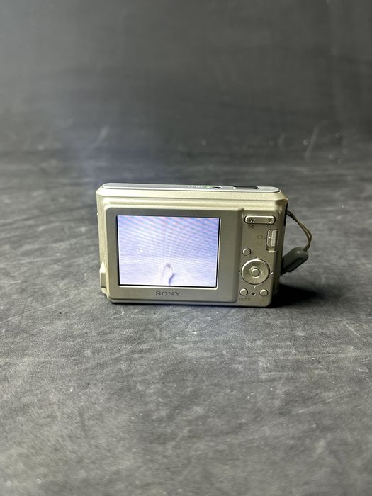 Цифровий фотоапарат. Стан як на фото повністю робочий. Повний комплект