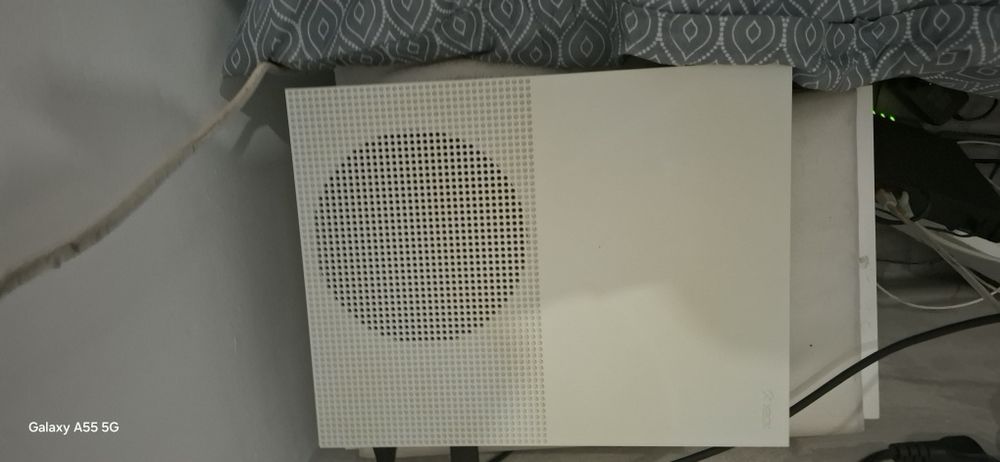 Xbox one S 500 GB