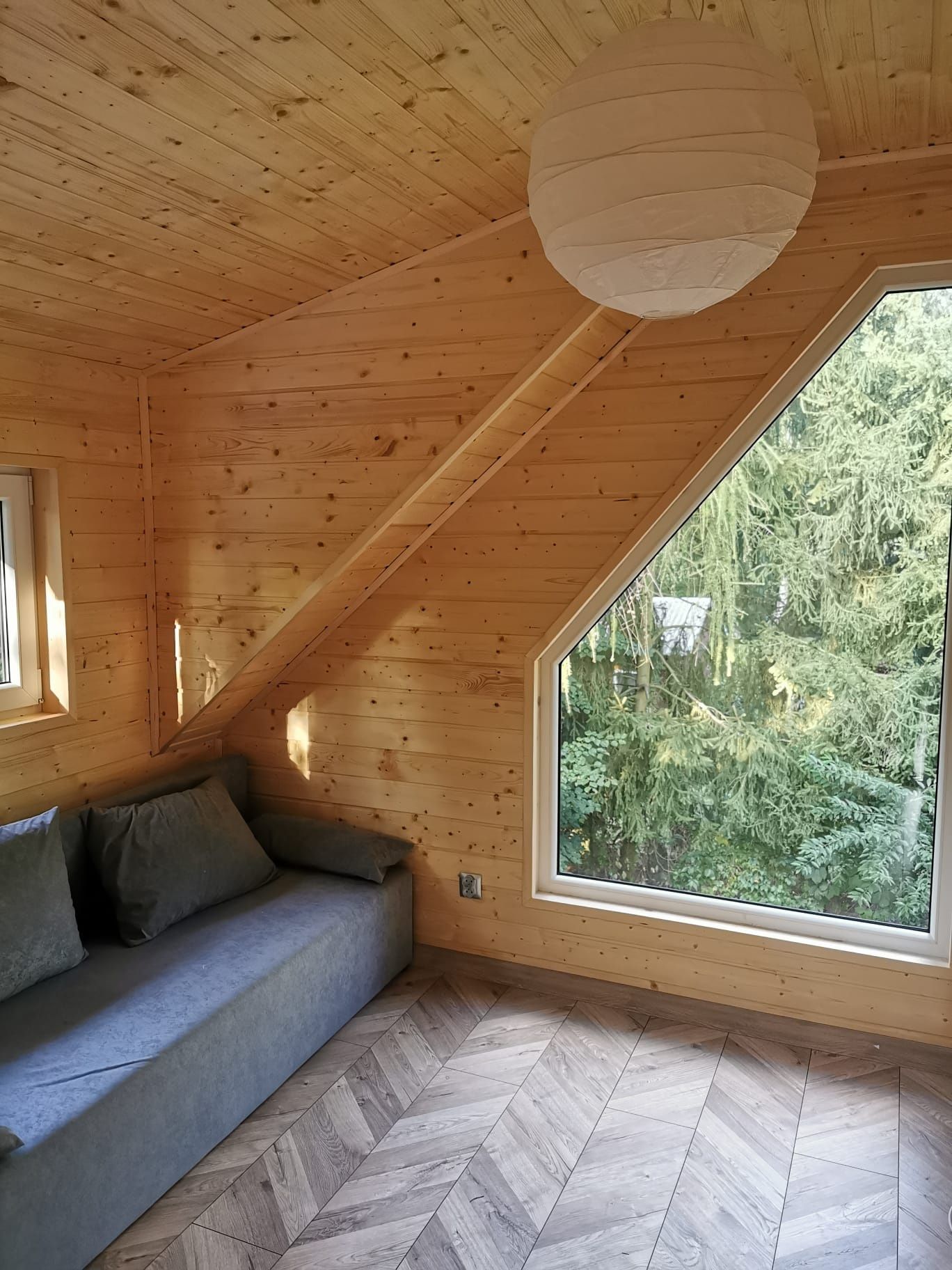 Nowy Dom nad jeziorem z linią brzegowa Wakacje 2025, sauna,jacuzzi,