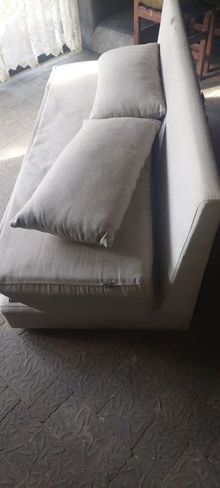 Диван не розкладний