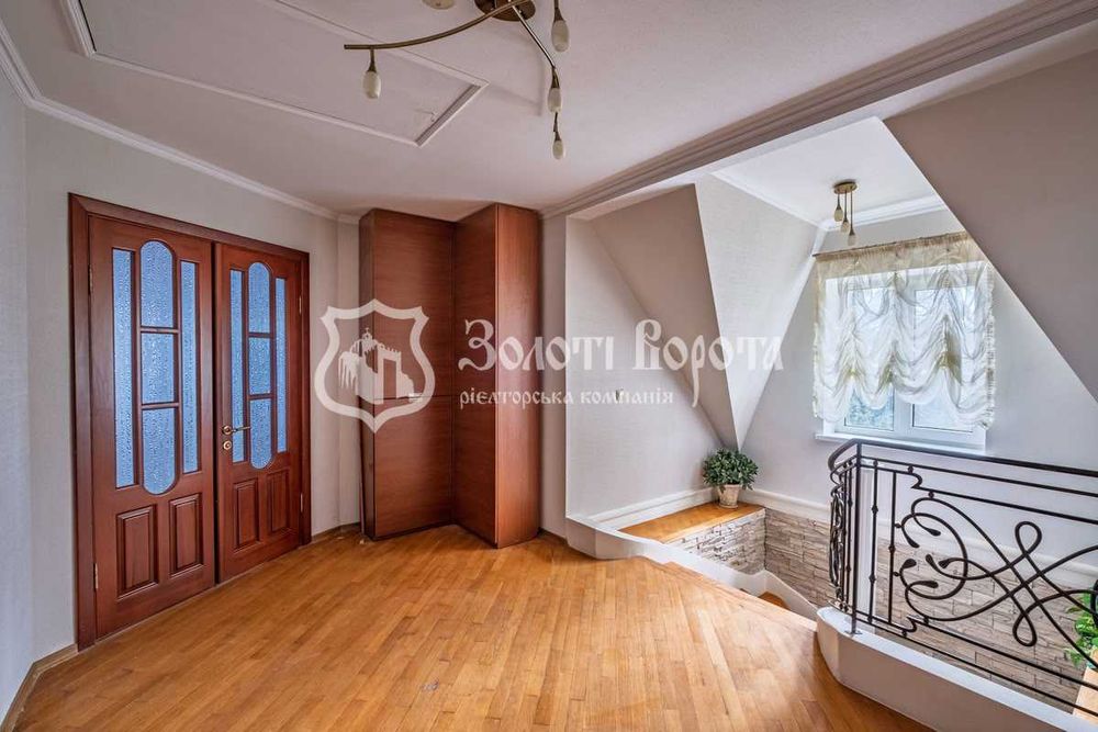 Будинок, 3 пов. 17 соток. Євроремонт. Гавронщина, Бучанський район