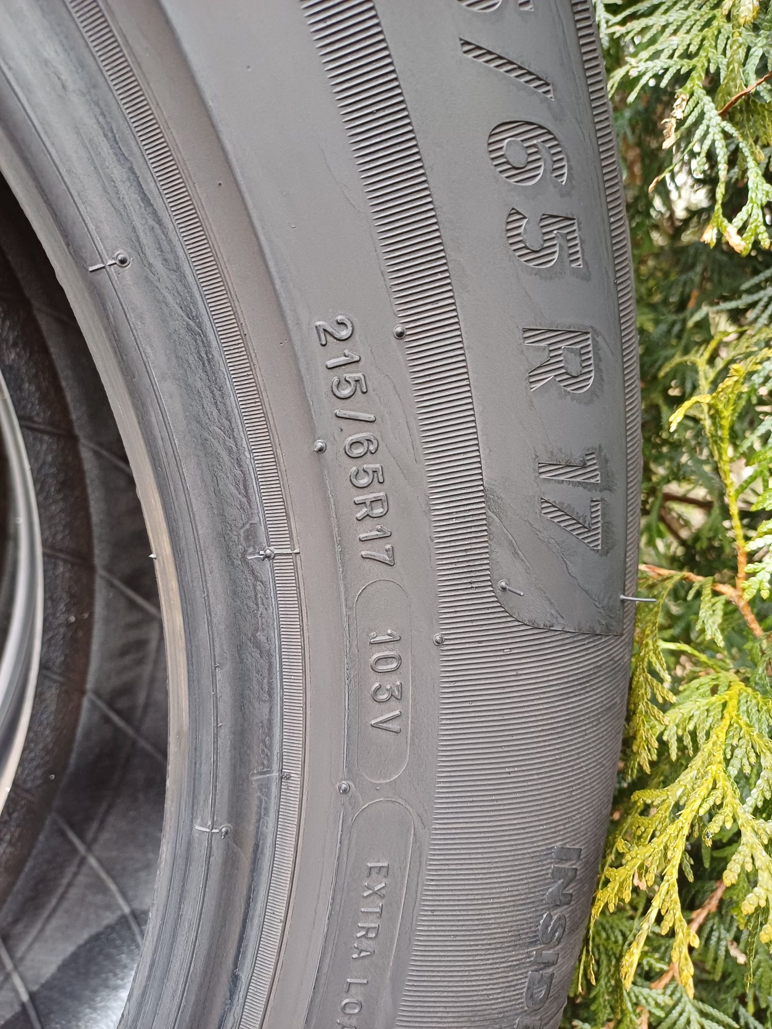 215/65/17 Sprzedam parę opon letnich Michelin Primensy 4