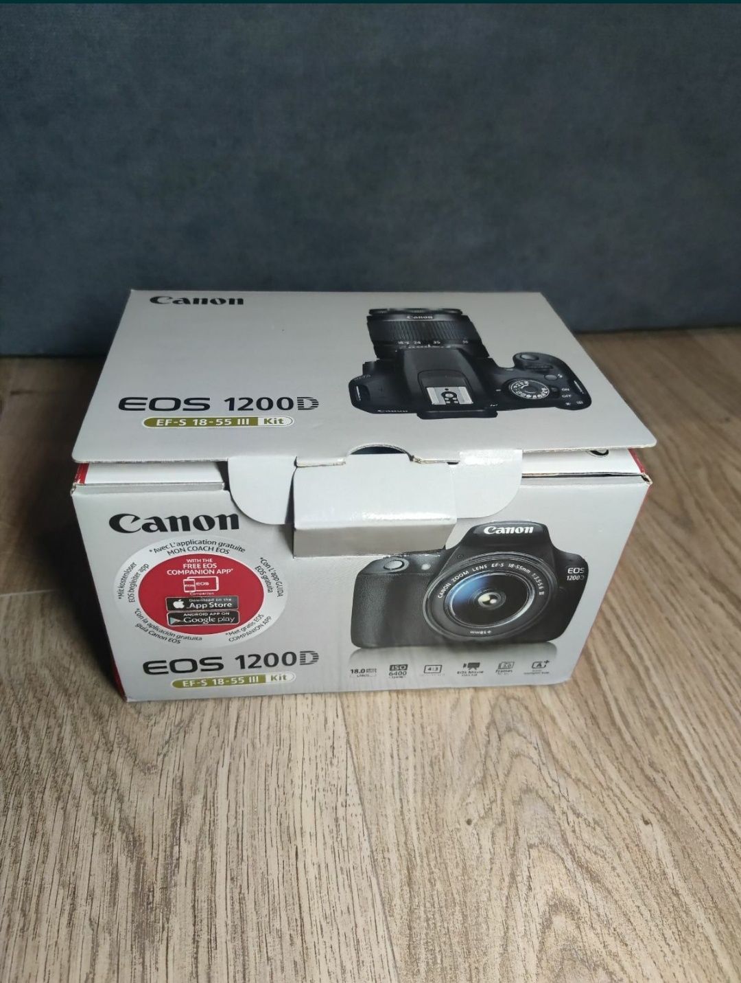 Коробка від фотоапарата canon eos 1200D
