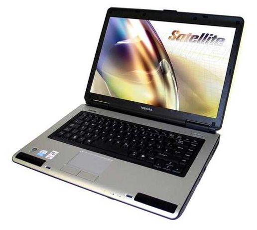 Toshiba Satellite L40-15G. Pentium DC T2310 1.46, 2.5Гб, 80Гб, 15.4"