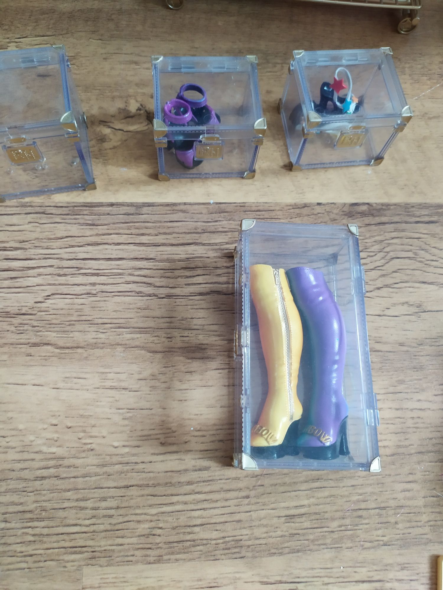 Avery Styles Rainbow High
