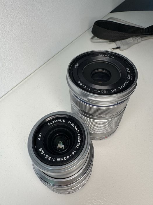 Olympus PEN Lite E-PL + 2 obiektywy + lampa błyskowa